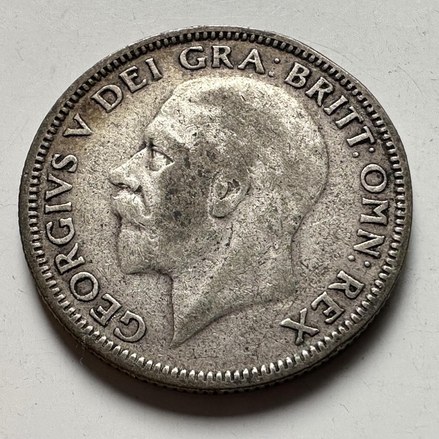 🌹外币初藏🌹🐯2026年第19场 快递已停，正月十五后再发 英国1926年一先令银币 5.6克50%银