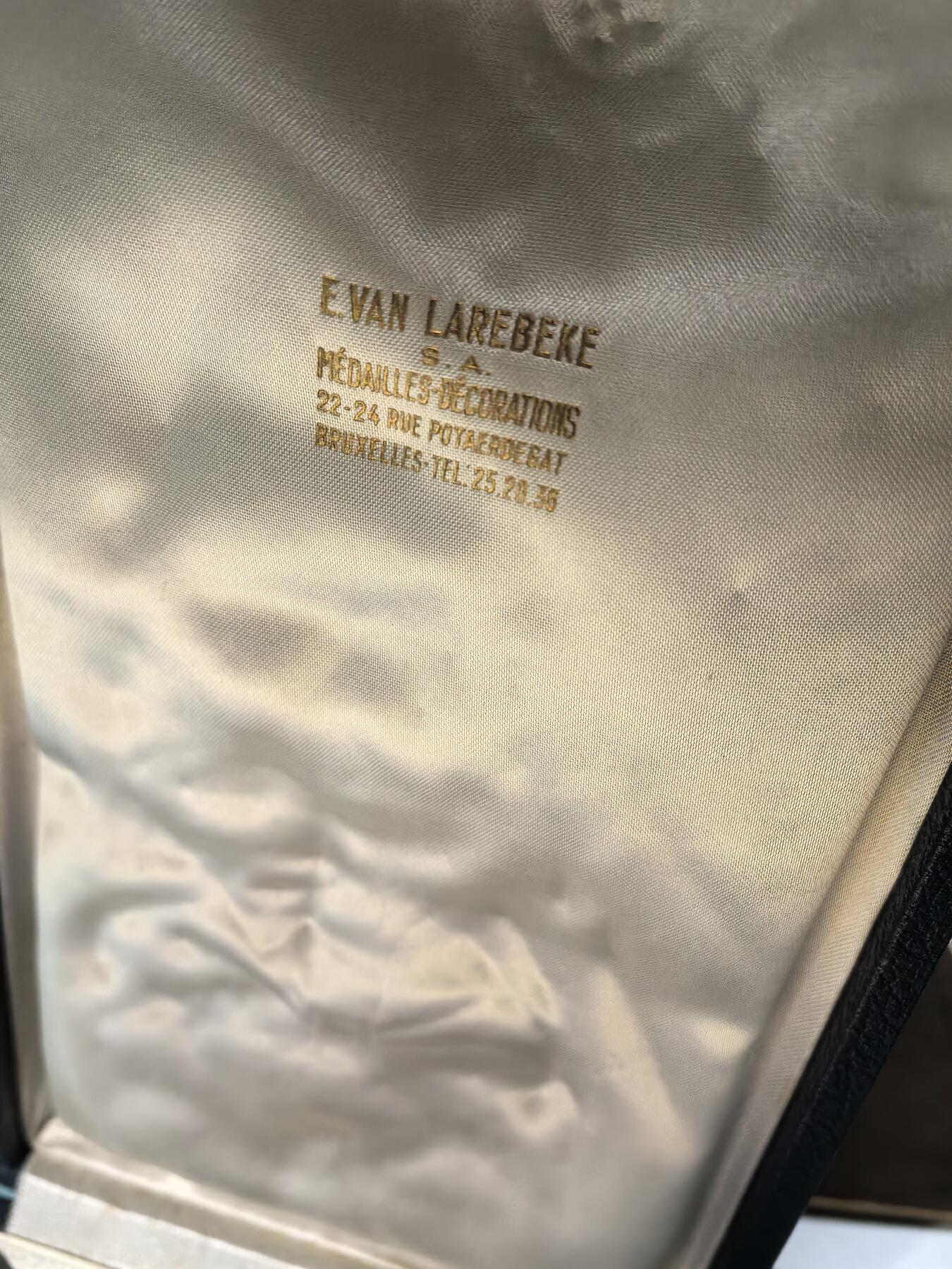 盛世勋华——号角文化勋章邮票专场拍卖第305期 比利时王国大十字级利奥波德二世勋章  原盒带厂标 银质带900银标