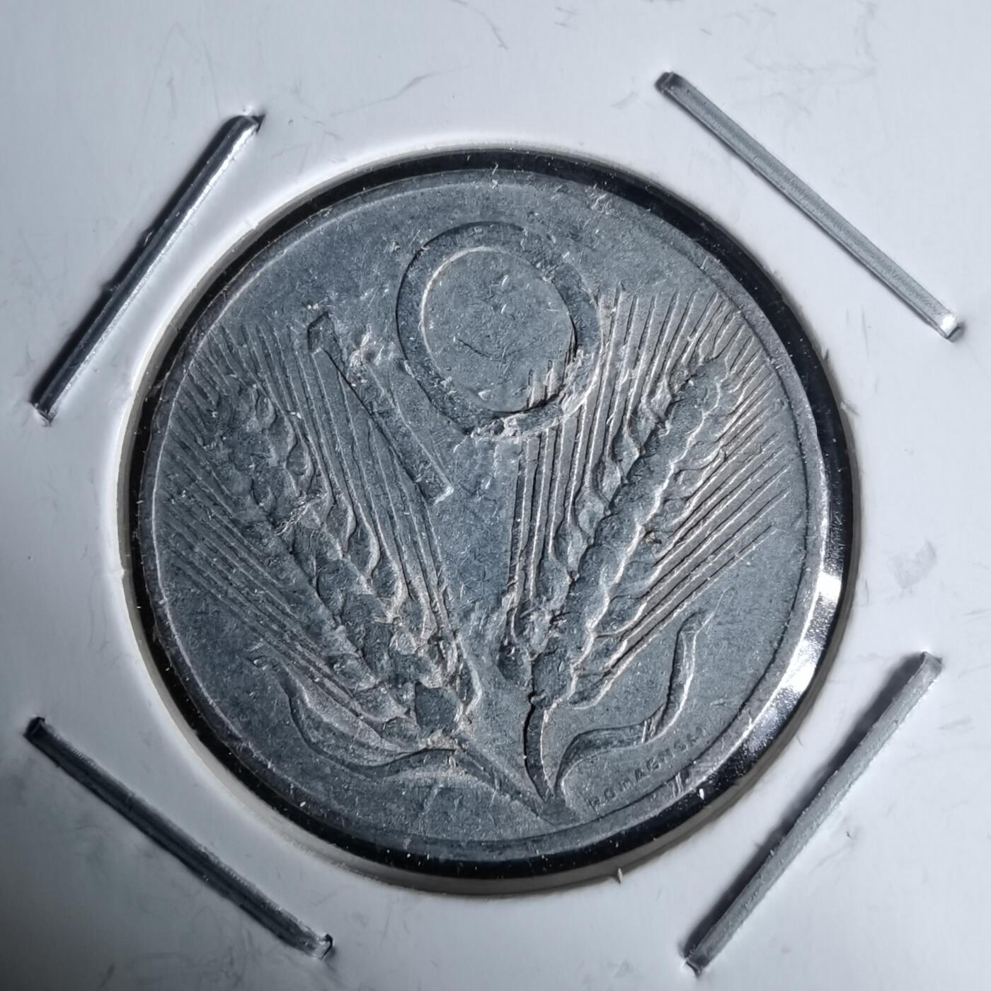 沼泽如烟--第991场 意大利1953年10里拉