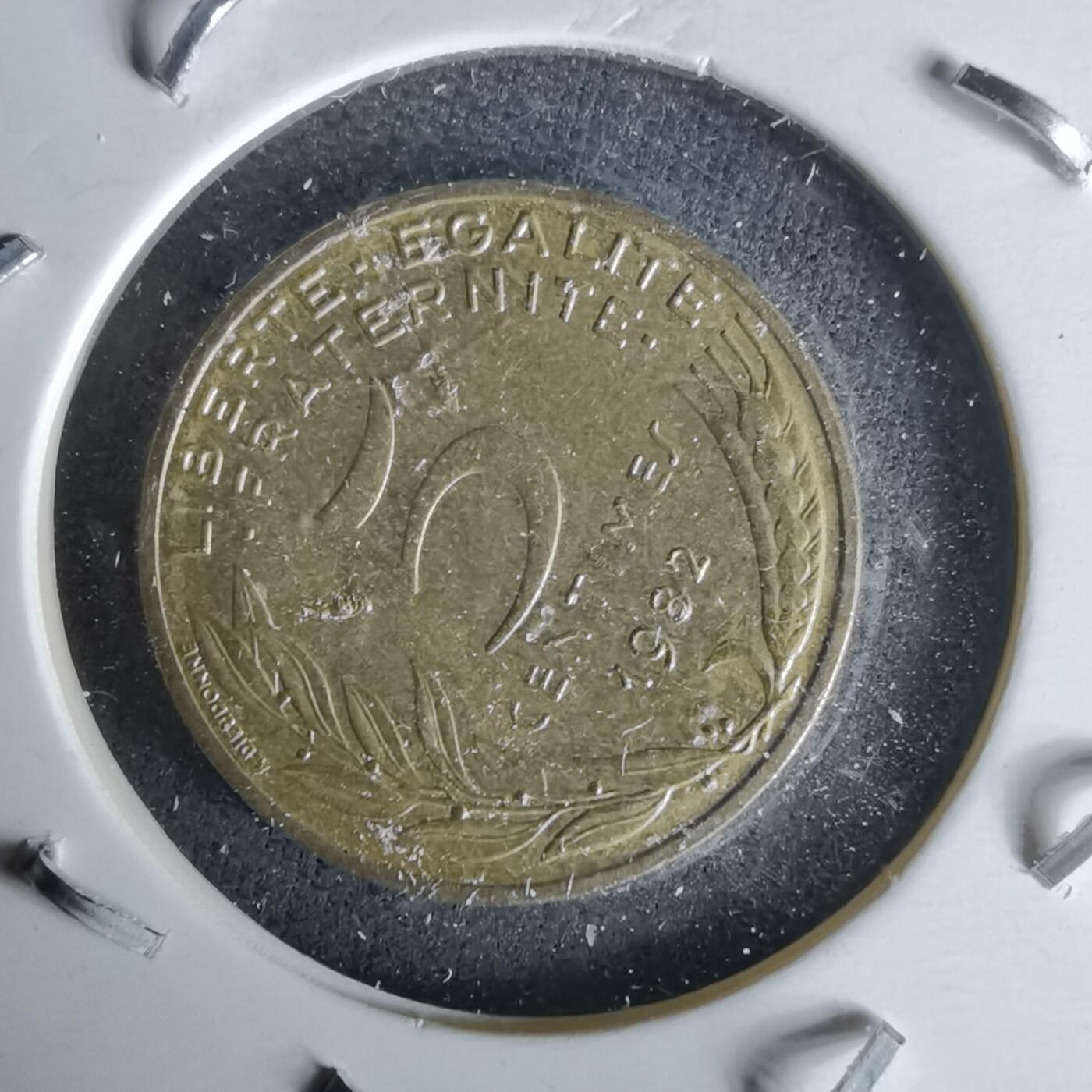 沼泽如烟--第991场 法国1982年五分