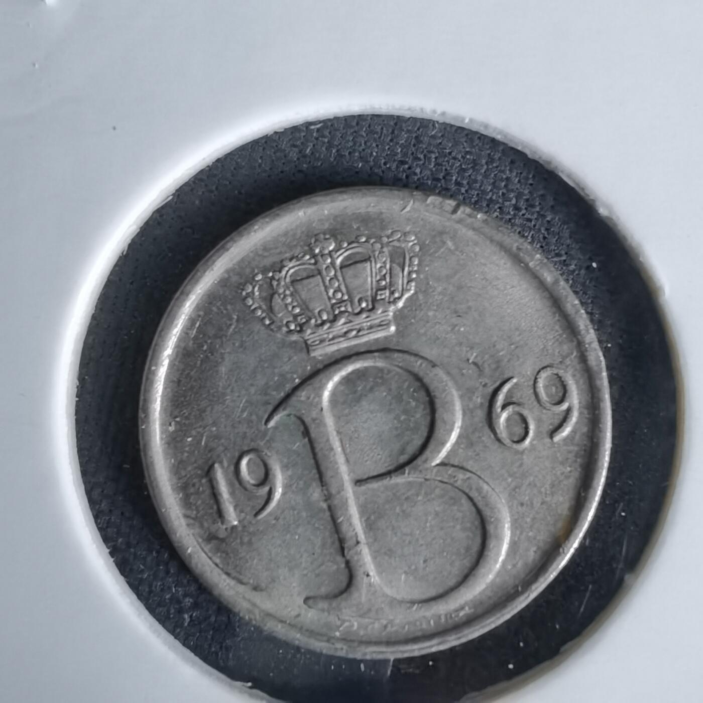 沼泽如烟--第991场 比利时1969年25分