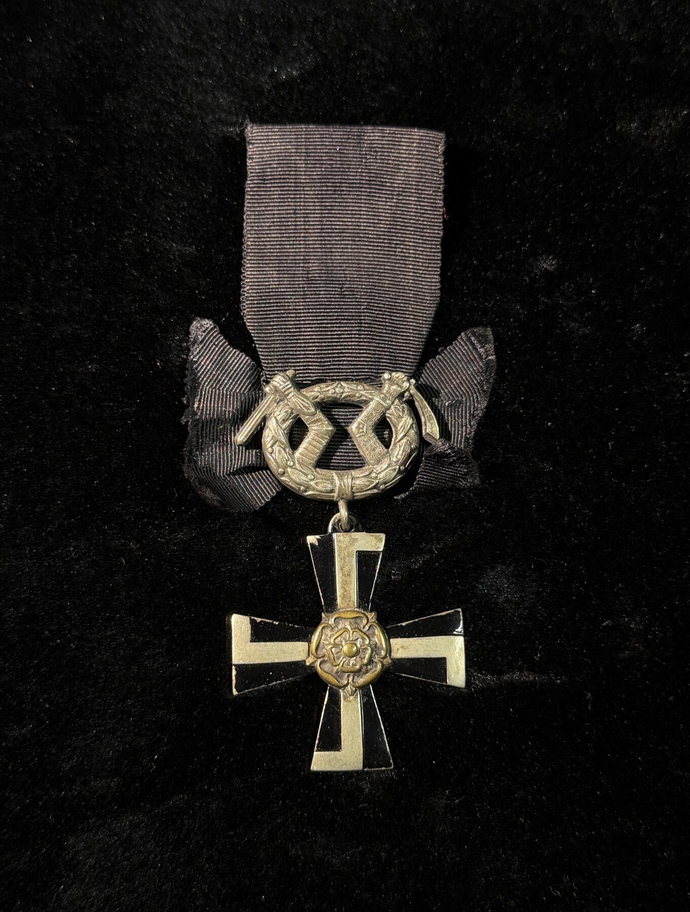 欢庆春节！戎马世界章牌大赏第111期春节大拍