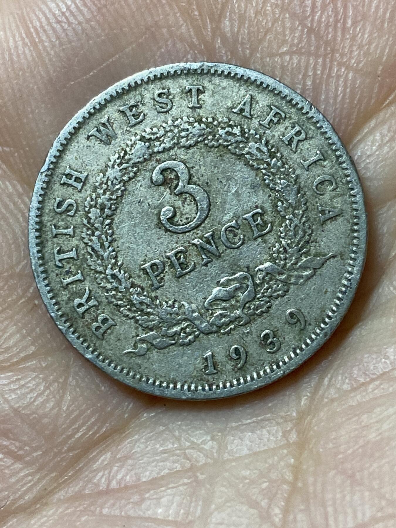 2026年第二十三场(总第一百九十二场）外国好品散币场(年后发货) 英属西非1939年3便士(乔治六世第一版，H标喜敦厂造)