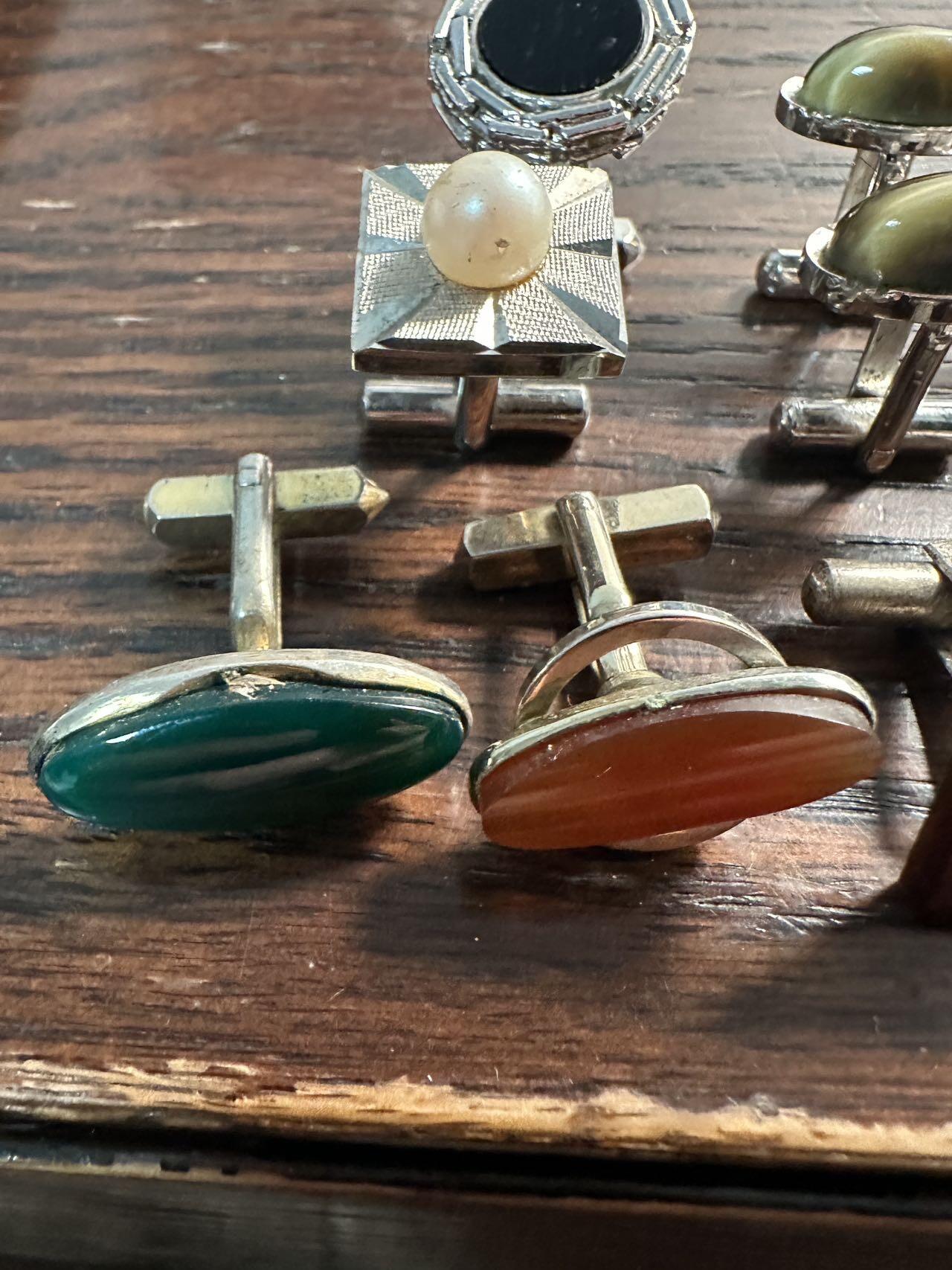 蒂克钱币 -第58场 日本企业章 徽章专场 日本 袖扣一组 材质自己判断