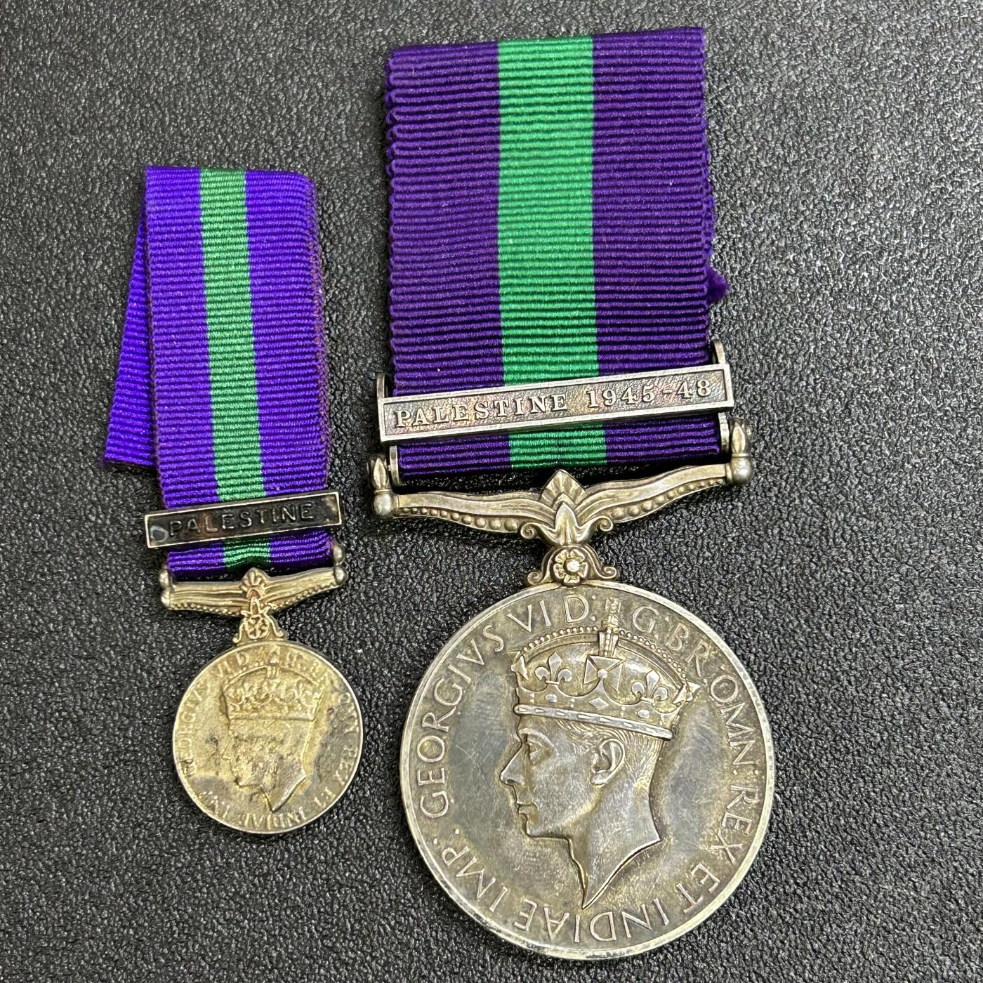 西秦中古拍卖第七十七期 2026马年新春专场 本场拍品年初九发出 英国长期服役奖章 带迷你章 均为银制 乔治六世版 巴勒斯坦1945-48勋条