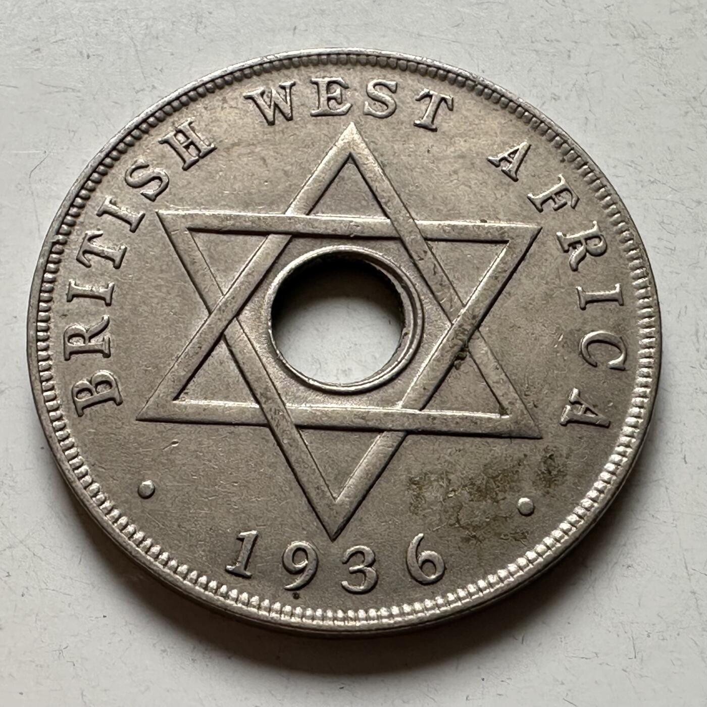 🌹外币初藏🌹🐯2026年第19场 快递已停，正月十五后再发 英属西非1936年爱八 1便士