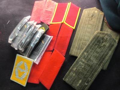 （450件拍品！制服徽章盛宴）罗岚⭐爱藏⭐年前甄选大拍场-店主清仓处理-分享拍场额外现金红包（实体经营） - su-M65-97-0·式各类配饰套餐 过年赠友佳品