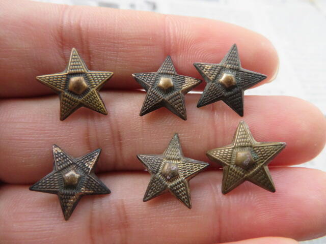 55校尉官、战士通用领章铜质星星6个（別脚完好）