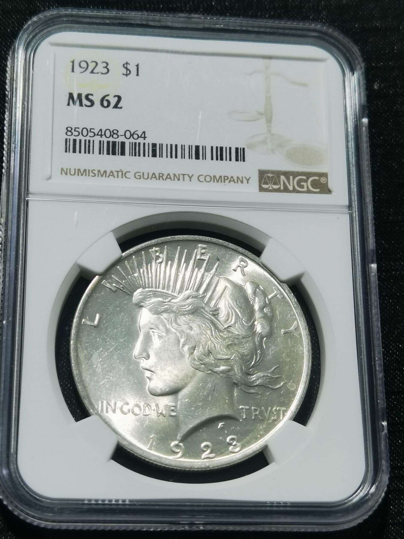 天下钱庄专场欢迎参拍 NGC MS62美国和平鸽一美元银币