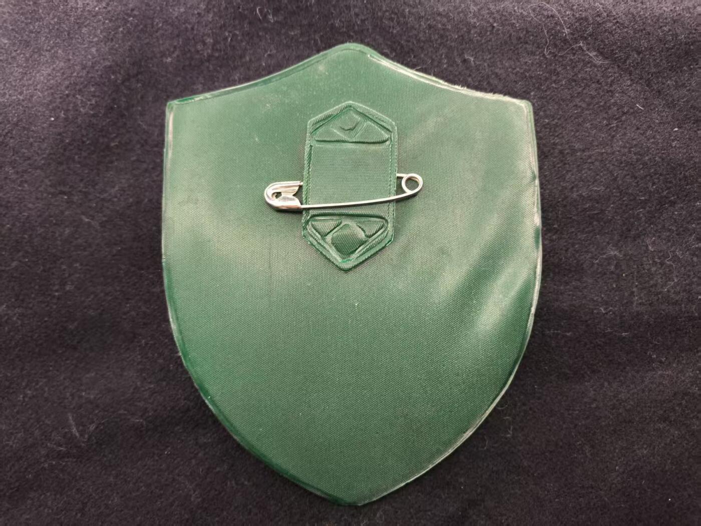 （450件拍品！制服徽章盛宴）罗岚⭐爱藏⭐年前甄选大拍场-店主清仓处理-分享拍场额外现金红包（实体经营）