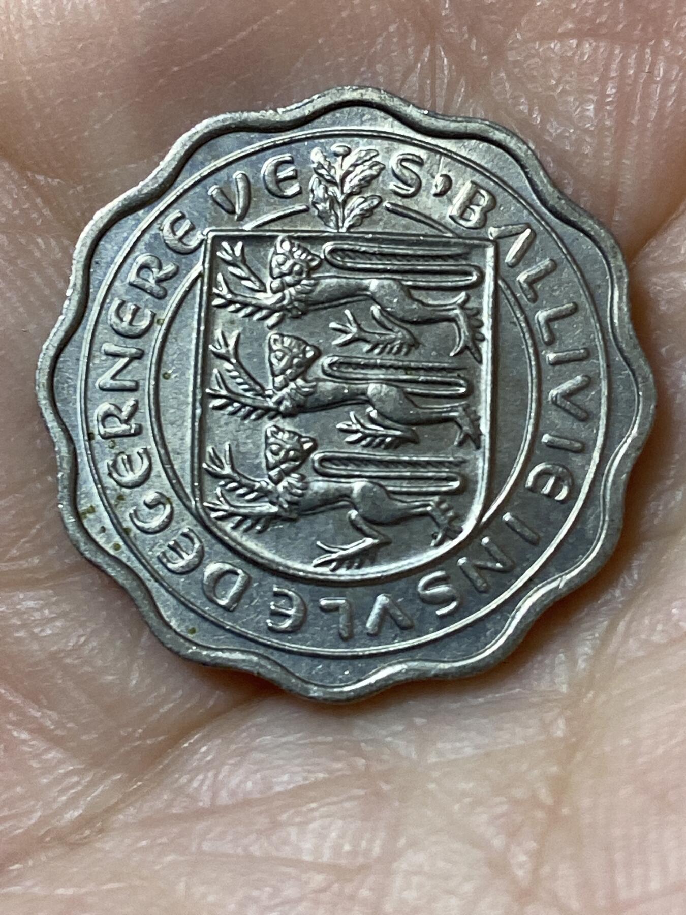 2026年第二十三场(总第一百九十二场）外国好品散币场(年后发货) 少见原光好品–英属根西岛🇬🇬1956单年份3便士(伊丽莎白二世时期，第一版薄版)