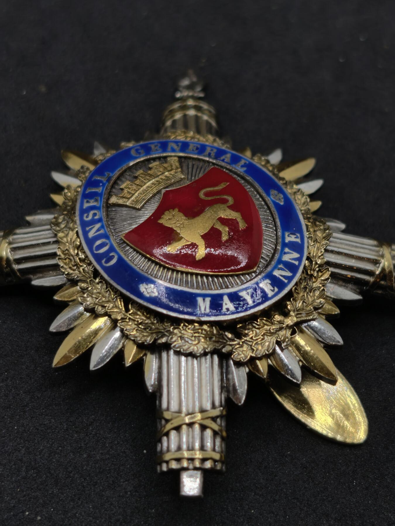 凯旋世界勋赏（第22期新年大拍）（欢迎送拍）（对拍品有疑问请询问客服，不接受到手刀，出价默认拍品品相。请认真阅读拍卖规则！出价默认已认可！）（收到货请录制开箱视频，无视频概不处理问题。） 。