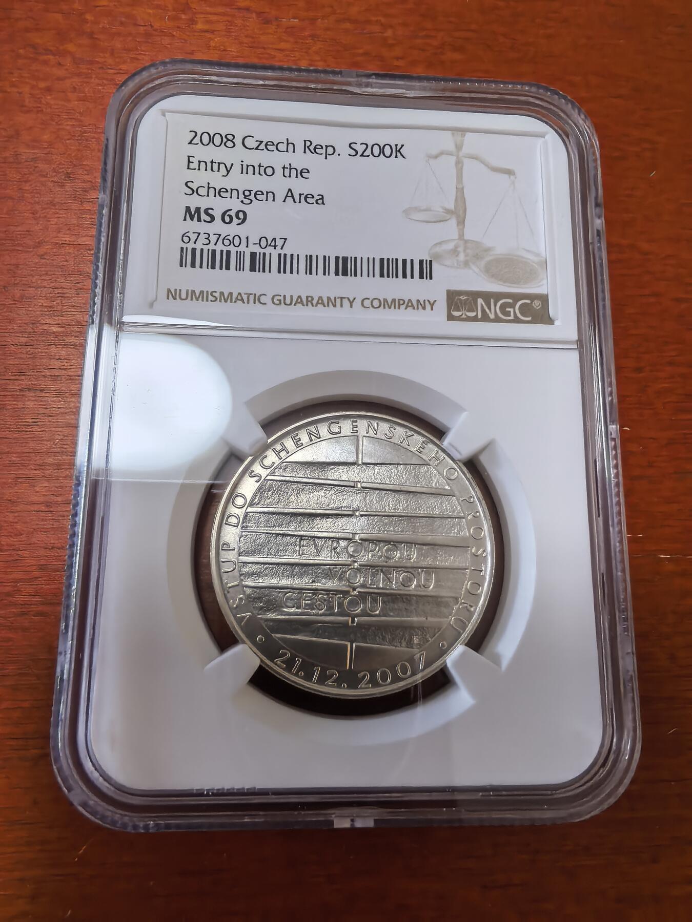 长老汇蛇年精选第一百场拍卖  2008捷克申根协议200克朗银币，NGC MS69，唯一冠军，9739枚，冠军分基本2000元以上