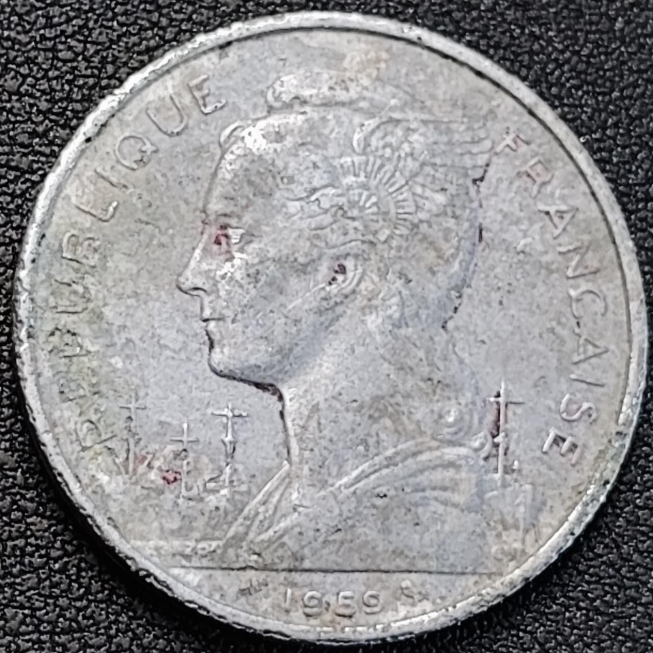 泉币菌-第191场- 迎春节专场 本场拍品多 请提前出价（本周五和之前拍的 2月14日发货） 。