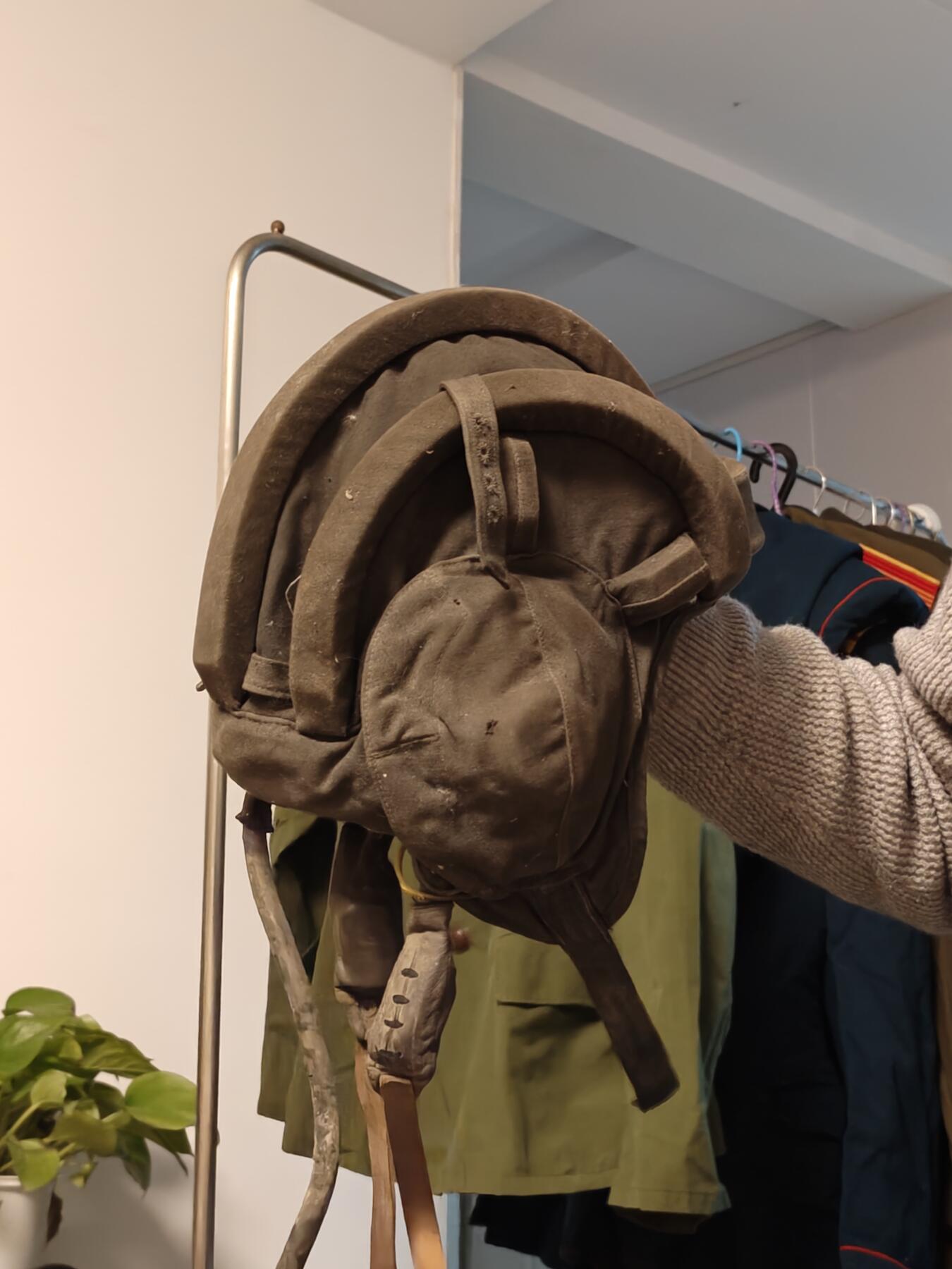 （450件拍品！制服徽章盛宴）罗岚⭐爱藏⭐年前甄选大拍场-店主清仓处理-分享拍场额外现金红包（实体经营）