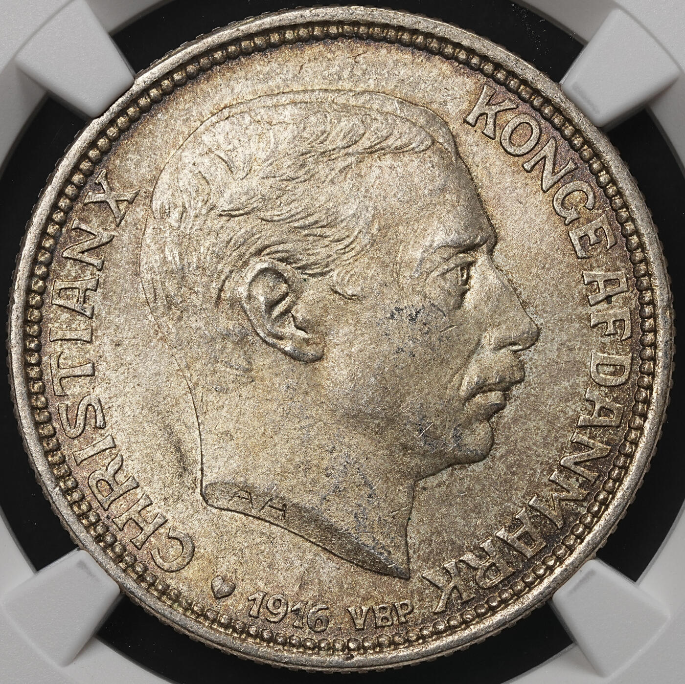 修遠堂世界钱币第105期，马年首拍