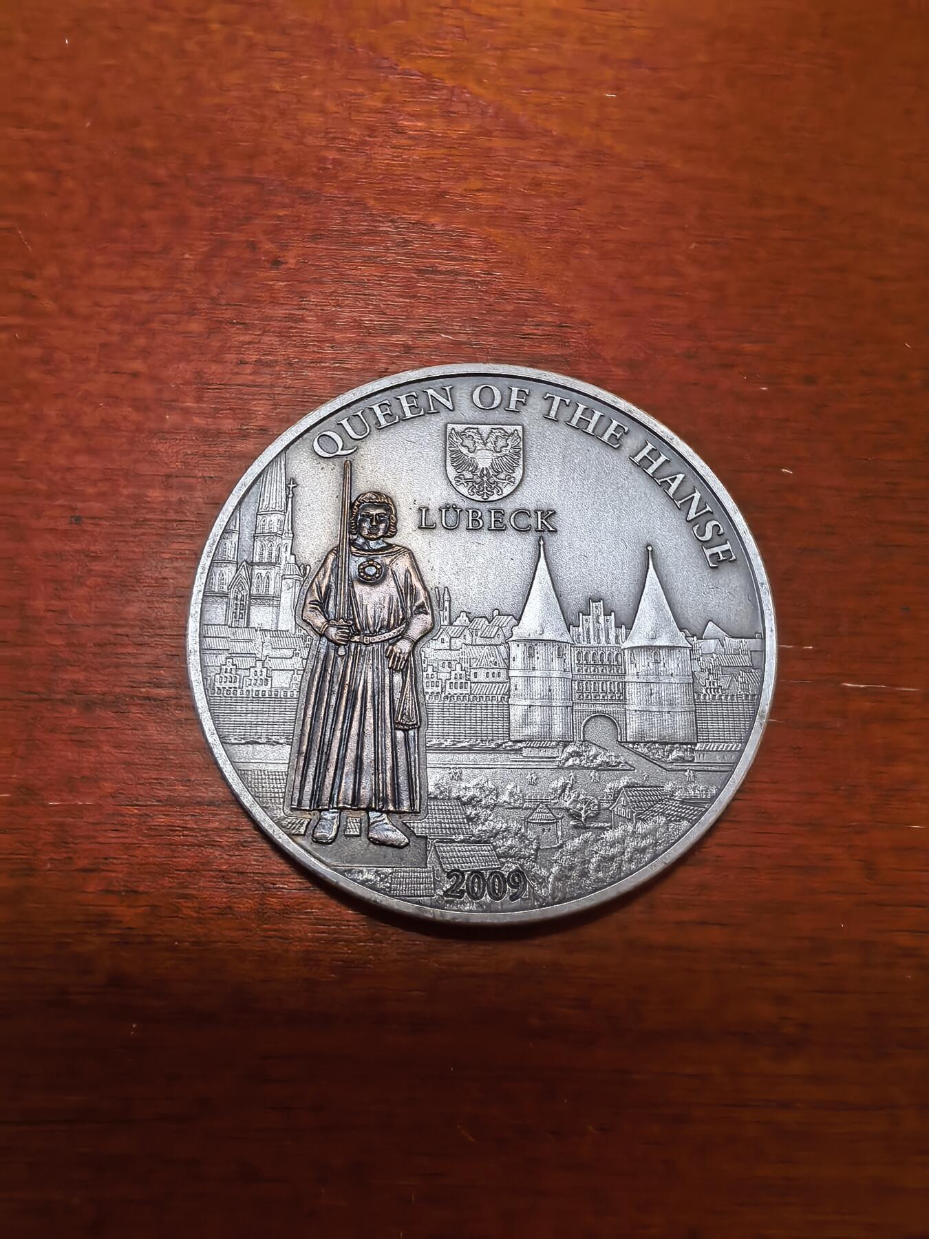 长老汇蛇年精选第一百场拍卖 2009库克群岛拉贝克汉萨联盟5元仿古银币，25克925银，1000枚