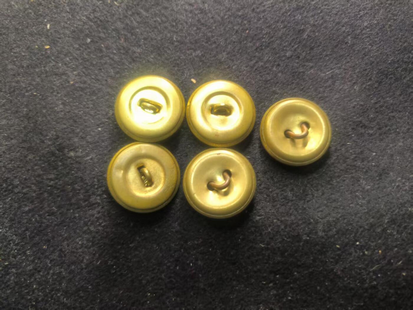 （450件拍品！制服徽章盛宴）罗岚⭐爱藏⭐年前甄选大拍场-店主清仓处理-分享拍场额外现金红包（实体经营） su-M50式海军常服纽扣一组 美品