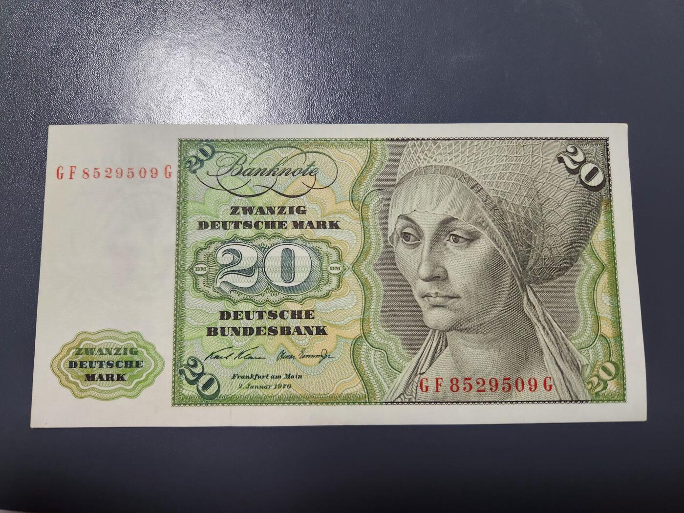 2月11号晚上8点 外国纸币自动截拍第24场