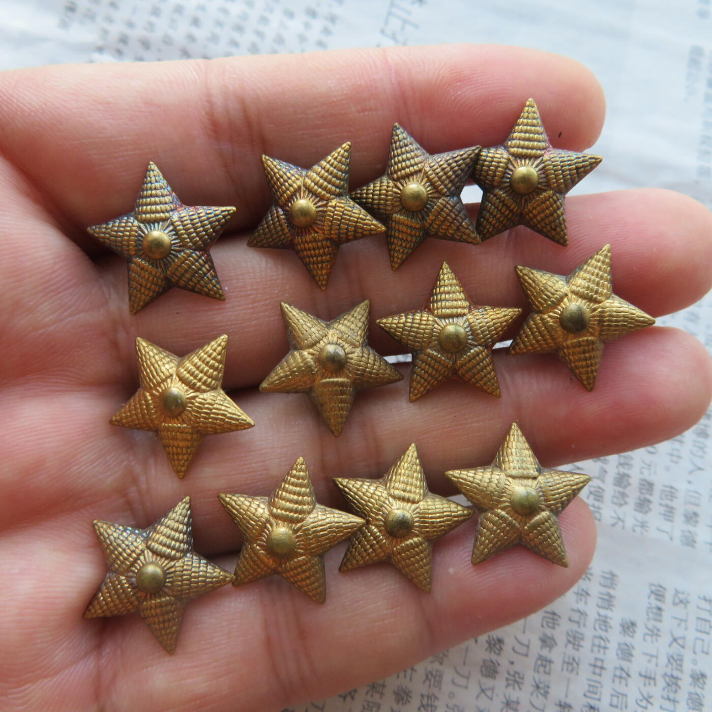 55技术尉官镀金肩章星星12个一组（18mm）
