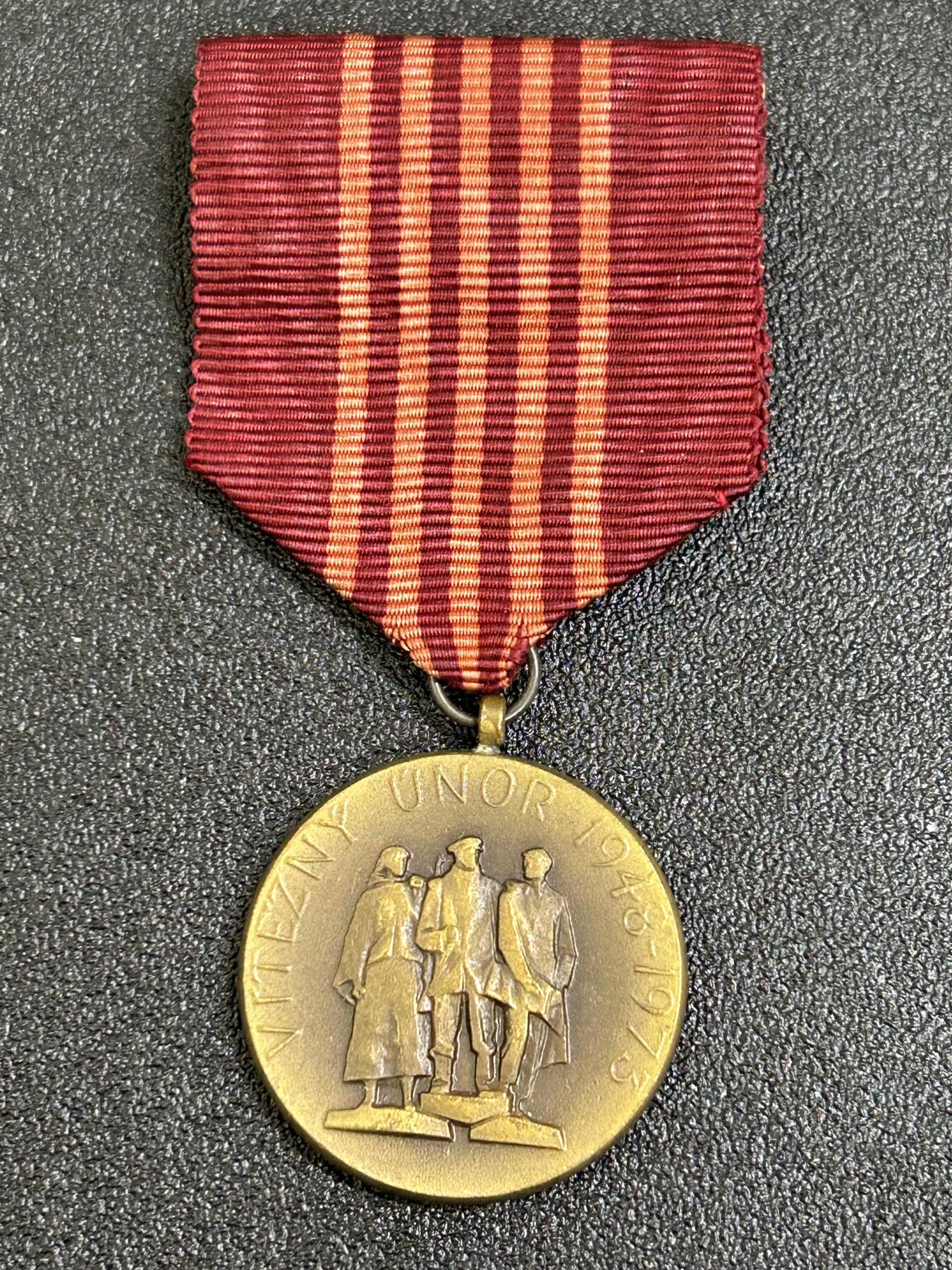 西秦中古拍卖第七十七期 2026马年新春专场 本场拍品年初九发出 捷克斯洛伐克建国25周年奖章