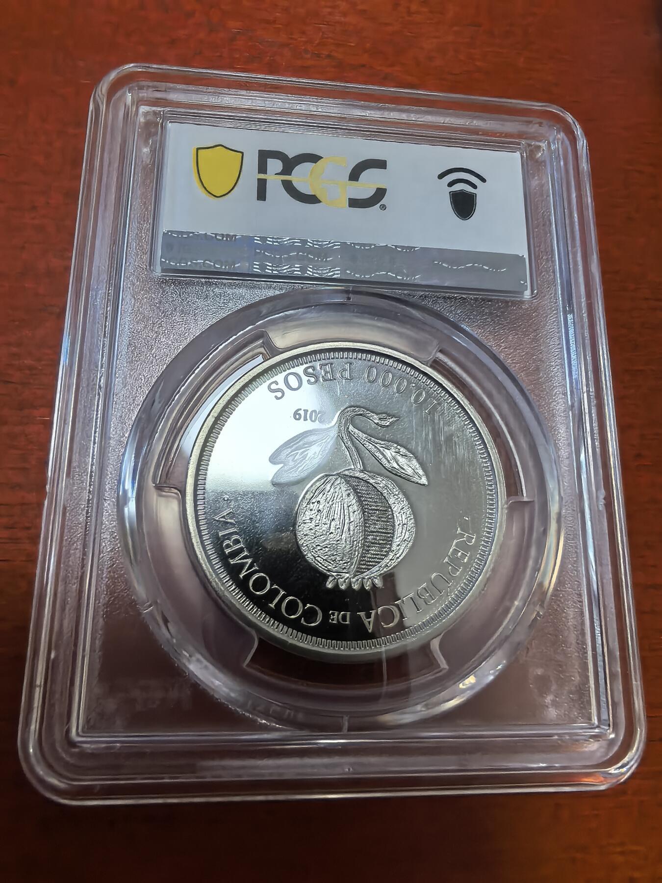 长老汇蛇年精选第一百场拍卖  2019哥伦比亚独立200周年1万P银币，PCGS MS69，冠军