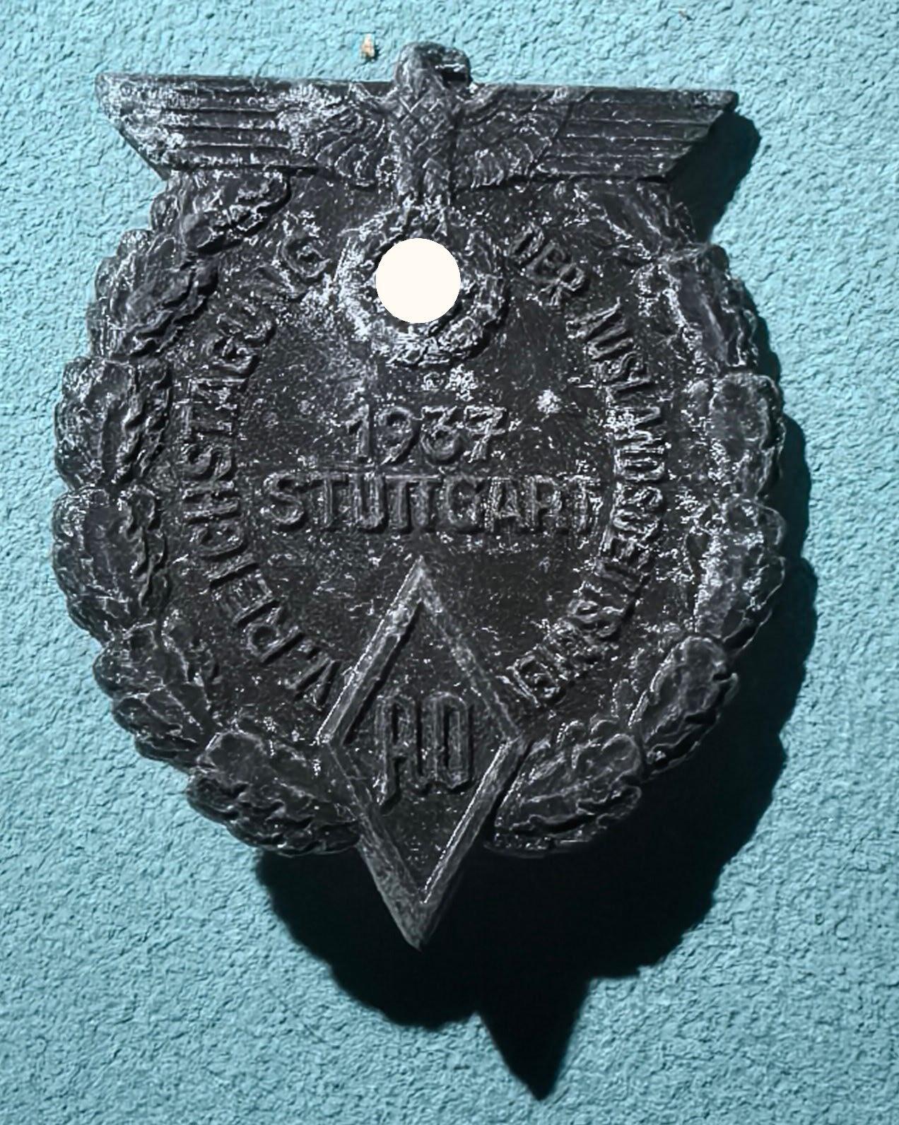 盛世勋华——号角文化勋章邮票专场拍卖第305期 德国（1939） 1937年斯图加特第5届海外德国人全国代表大会纪念证章 带厂标 极为少见