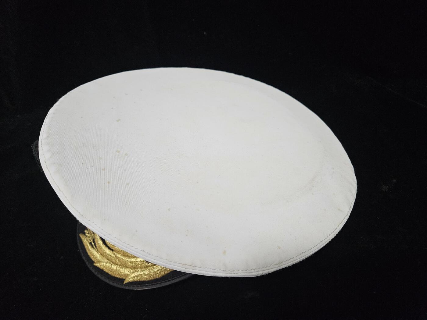 0元起拍勋章 第334期 咸鱼国勋章拍卖专场 2月15日（周日）下午6：00开始 民国海军将官大檐帽 56cm 海軍福山軍艦、遼陽軍艦艦長、國家安全會議第一組組長 少將官本鯤