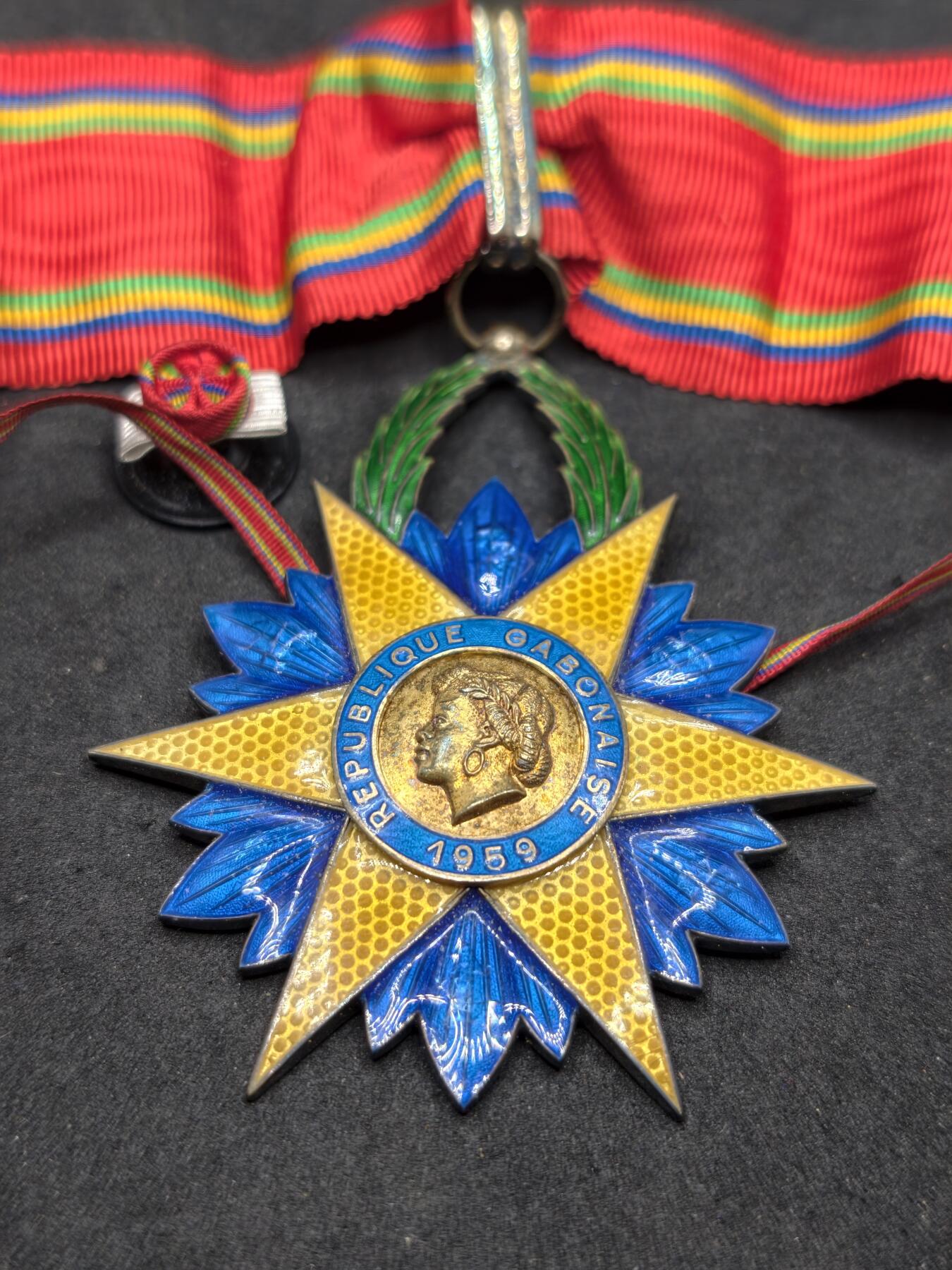 凯旋世界勋赏（第22期新年大拍）（欢迎送拍）（对拍品有疑问请询问客服，不接受到手刀，出价默认拍品品相。请认真阅读拍卖规则！出价默认已认可！）（收到货请录制开箱视频，无视频概不处理问题。） 。