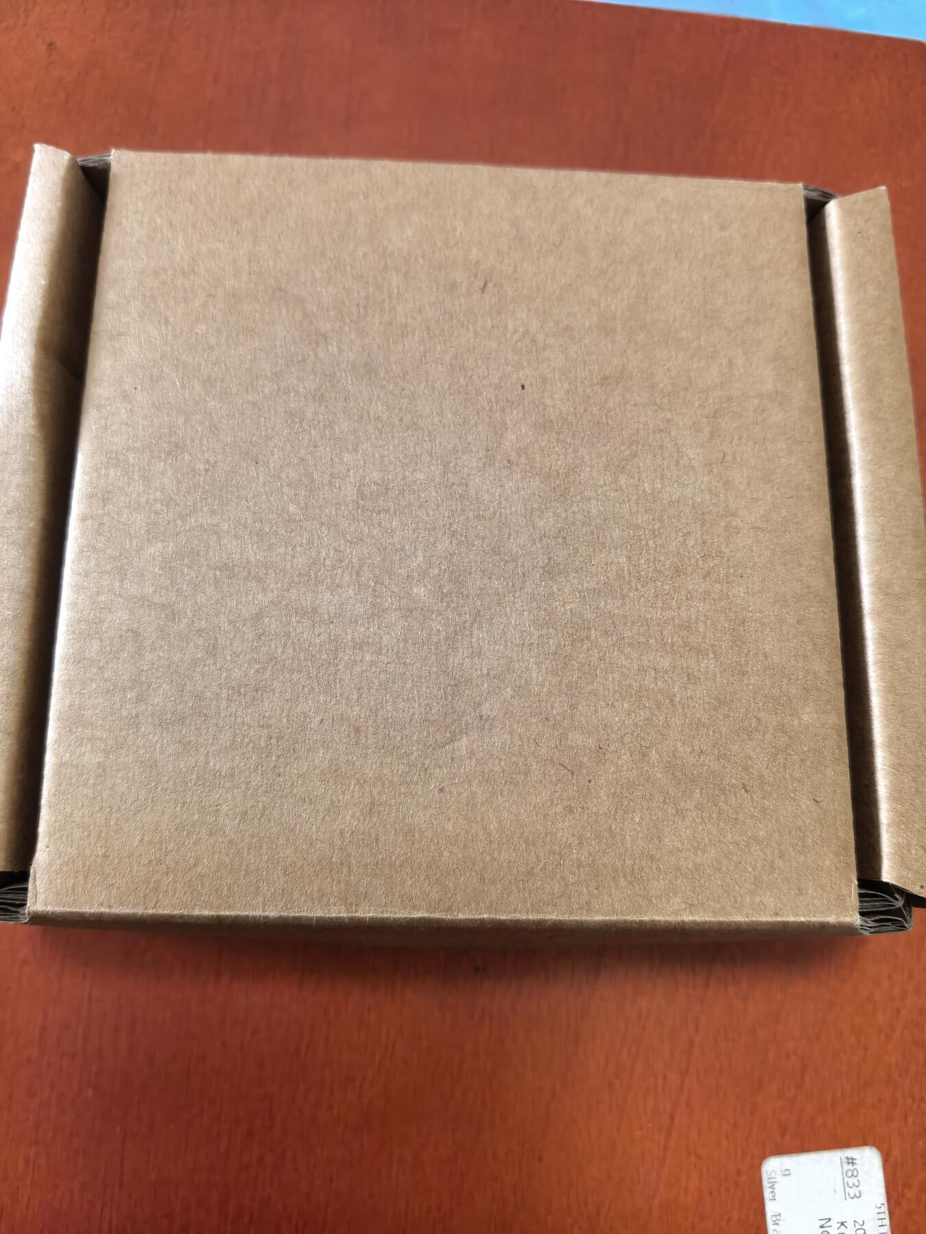 长老汇蛇年精选第一百场拍卖 2022 英国伊丽莎白二世在位七十周年纪念5英镑精制加厚银币，盒证全，56.56克925银，1952枚