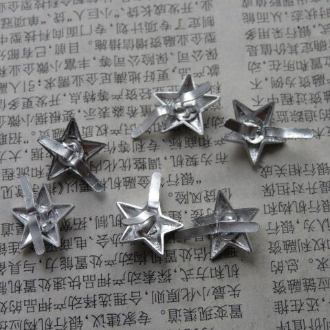 62（55）校尉官通用领章星星6个（铝质）