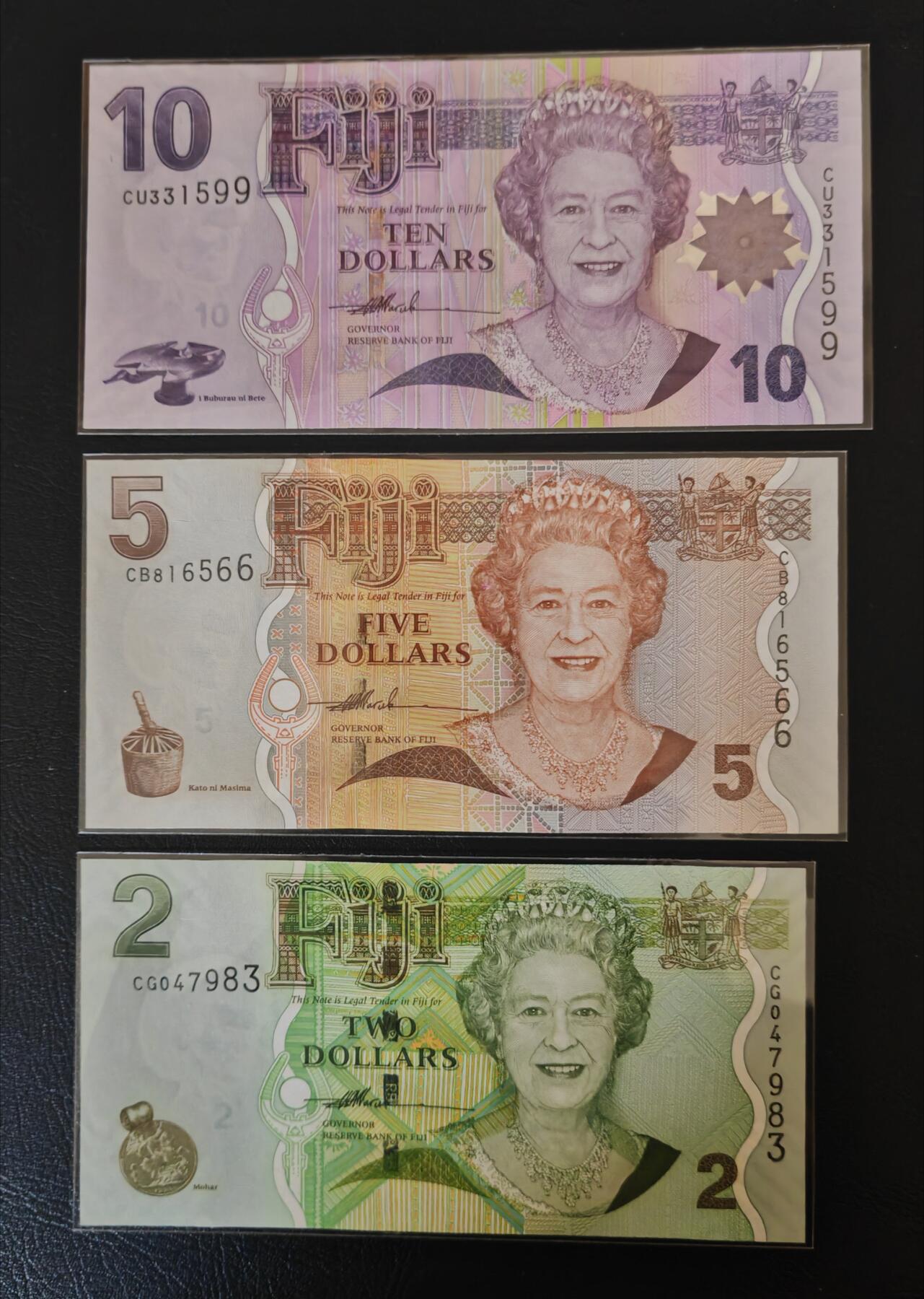 【礼羽收藏】🌏世界钱币拍卖第124期 （一组1张）【UNC】大洋洲 斐济 2.5.10 大面值是塑料钞