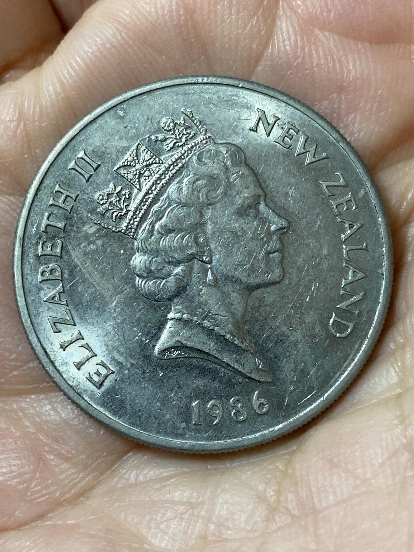 2026年第二十三场(总第一百九十二场）外国好品散币场(年后发货) 新西兰🇳🇿1986年20分(伊丽莎白二世中年高冠)
