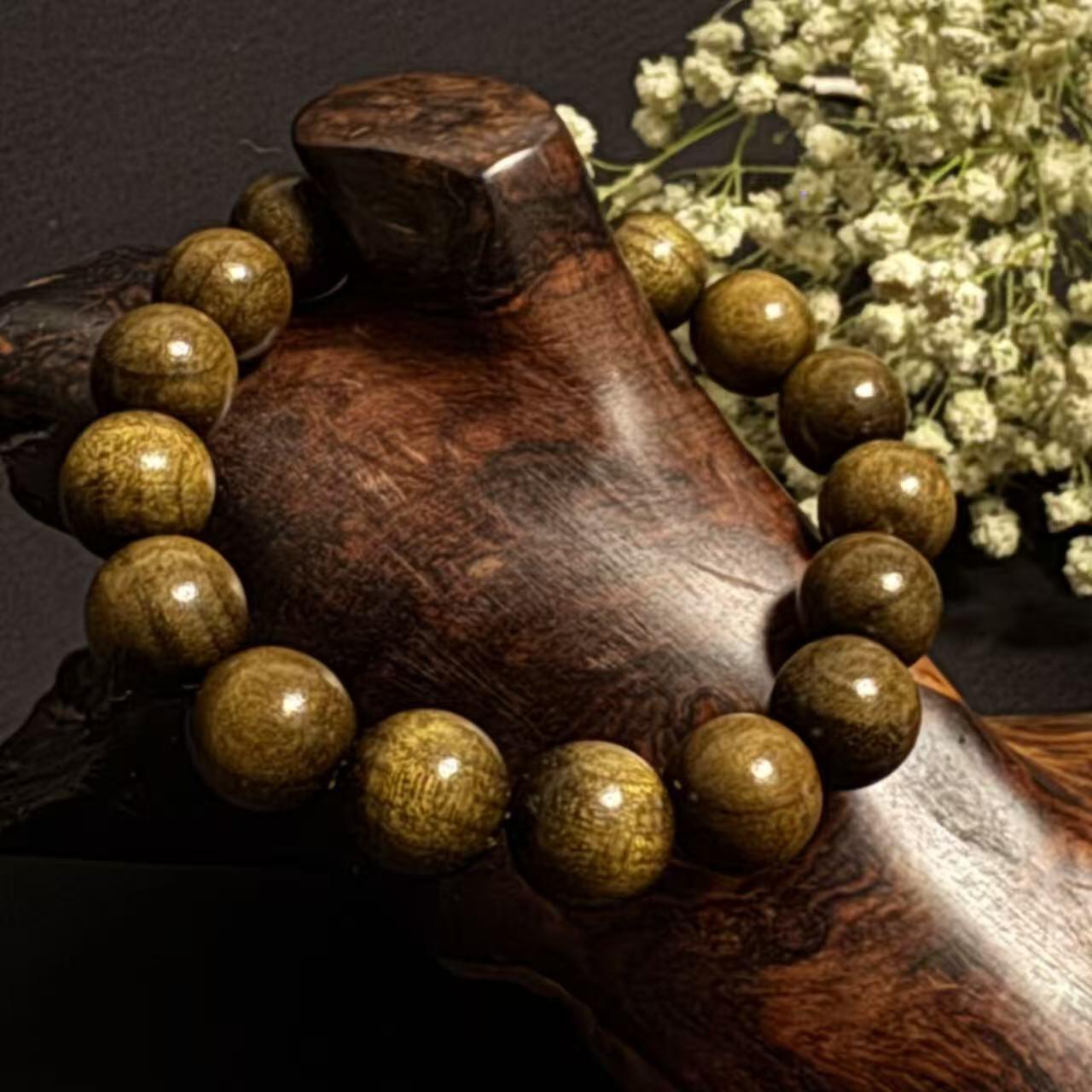 零元拍：金丝楠祖母绿园珠手串，11.5MM 金丝满满，满手留香