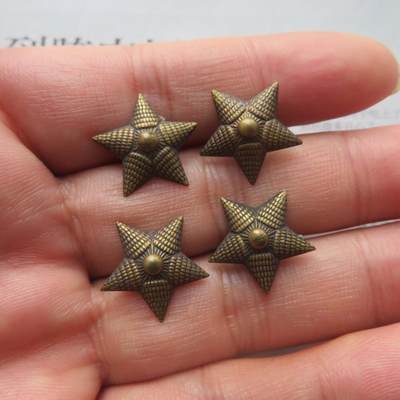 18mm55尉官肩章铜质镀银星星4个一组 - 18mm55尉官肩章铜质镀银星星4个一组