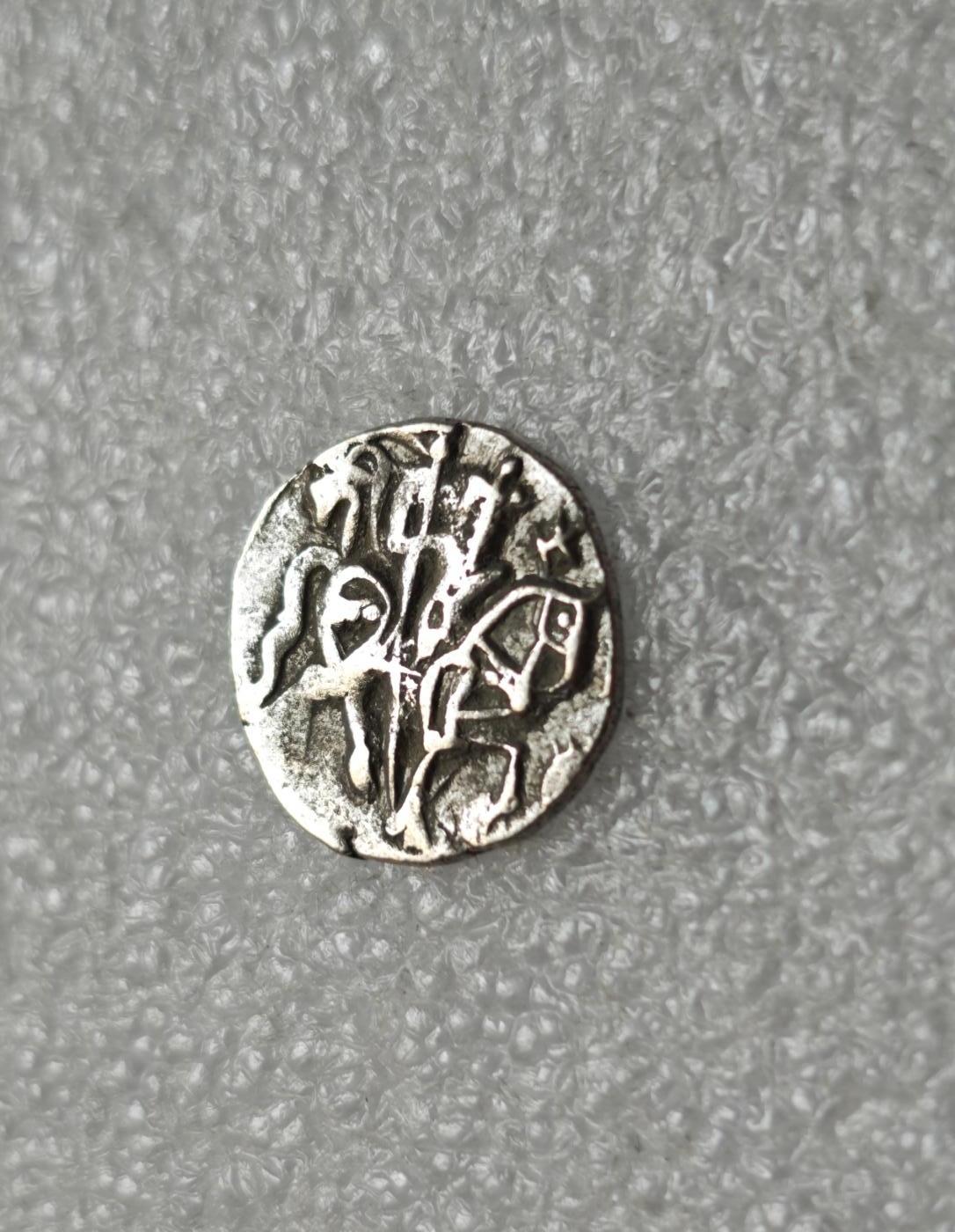 瓶子🏺第229期拍卖会[节后2月24日发货]  公元750-800年沙希王朝牛瘤骑士打制银币