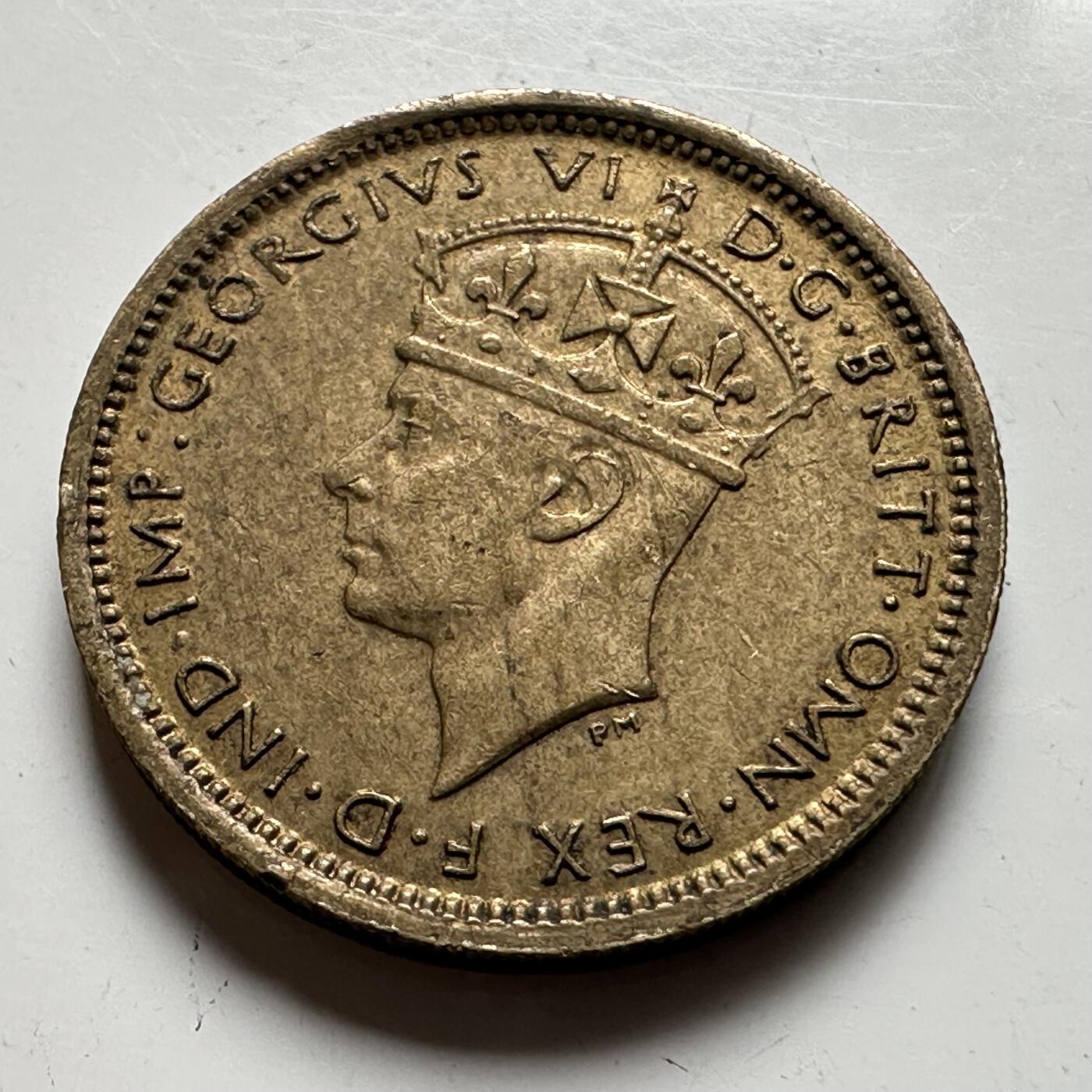 🌹外币初藏🌹🐯2026年第19场 快递已停，正月十五后再发 英属西非1943年6便士