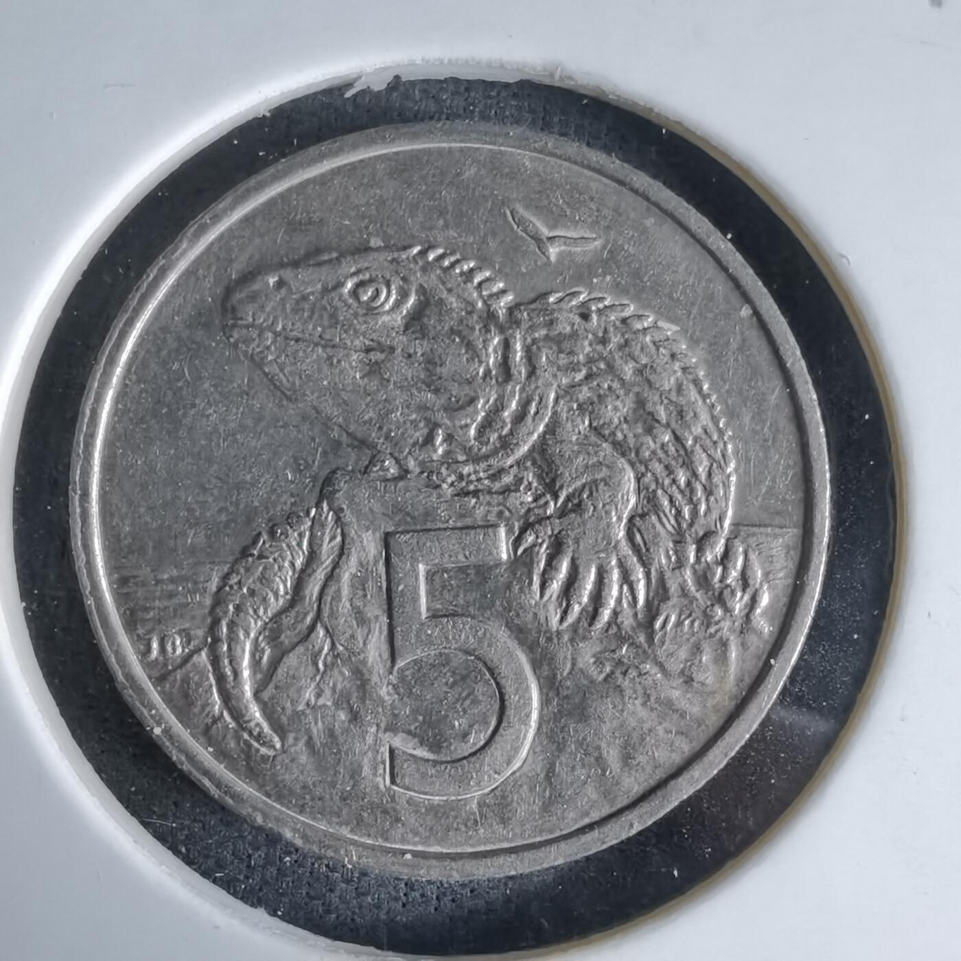 沼泽如烟--第992场 新西兰1988年五分