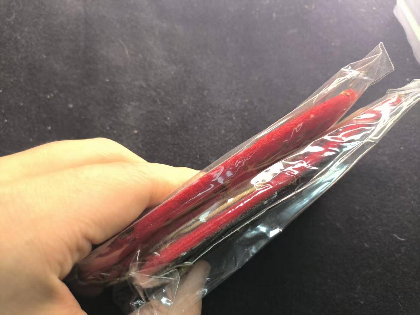 （450件拍品！制服徽章盛宴）罗岚⭐爱藏⭐年前甄选大拍场-店主清仓处理-分享拍场额外现金红包（实体经营） SU-55式陆军技术准尉常服肩章 好品 55式准尉本身为临时授衔、非编制军衔，仅用于补充技术、文书、技师等岗位，全军配发量极少，陆军技术准尉更是所有陆尉官门类中存世量最少、流通最低的细分品类。