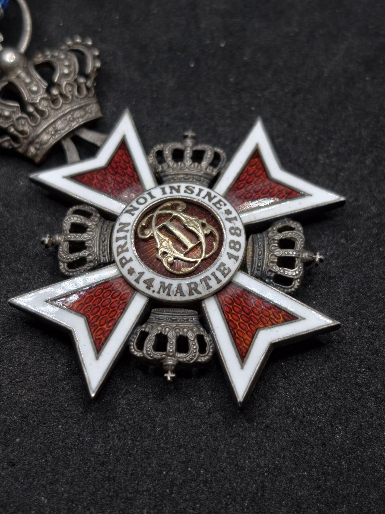 凯旋世界勋赏（第22期新年大拍）（欢迎送拍）（对拍品有疑问请询问客服，不接受到手刀，出价默认拍品品相。请认真阅读拍卖规则！出价默认已认可！）（收到货请录制开箱视频，无视频概不处理问题。） 罗马尼亚王冠勋章