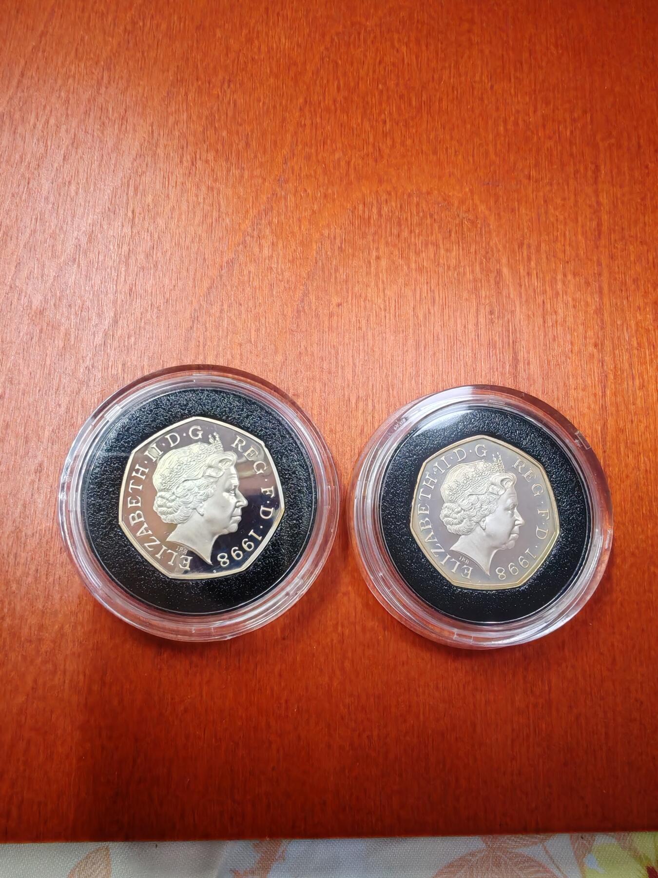 长老汇蛇年精选第一百场拍卖 1998英国2枚50便士精制加厚银币套装，共32克925银，盒证全，各1万枚