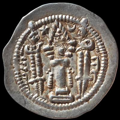 精品！古波斯萨珊帝国 1德拉克马 巴拉什 在位4年，但币是中期里最稀有的一位，版式单一，但存世量稀少，加之好品更是难得，此枚币高点俱佳，虽有流通痕迹，但细节都在，整体包裹着褐色包浆，更添古朴之感，这种极少，这么好的更是极其罕见