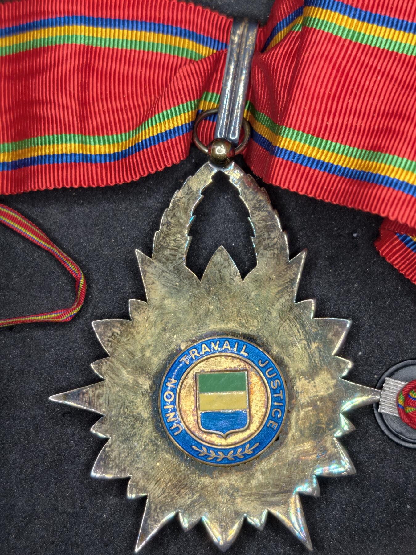 凯旋世界勋赏（第22期新年大拍）（欢迎送拍）（对拍品有疑问请询问客服，不接受到手刀，出价默认拍品品相。请认真阅读拍卖规则！出价默认已认可！）（收到货请录制开箱视频，无视频概不处理问题。） 。