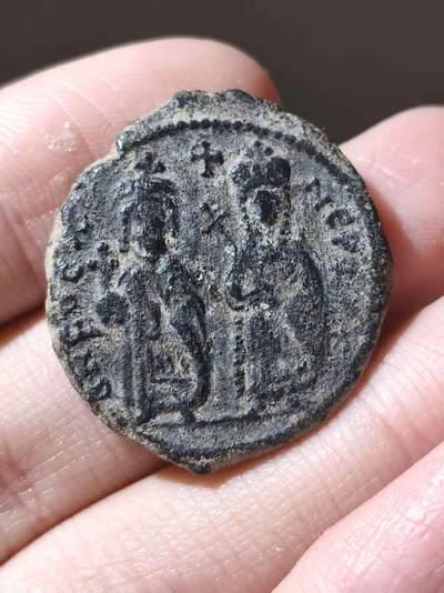 星盘世界钱币二月二十一日初五 世界古典币春节精品大拍 祝各位藏友马年大吉-新年新气象！ - 精品！这个品种很少有这个品相那么好的拜占庭钱币福卡斯（公元602-610年），于安条克打制，打于公元603/604年正面铭文：ONFOCA-NîPîAY（希腊语缩写，意为“我们的主君福卡斯与列昂提亚”）