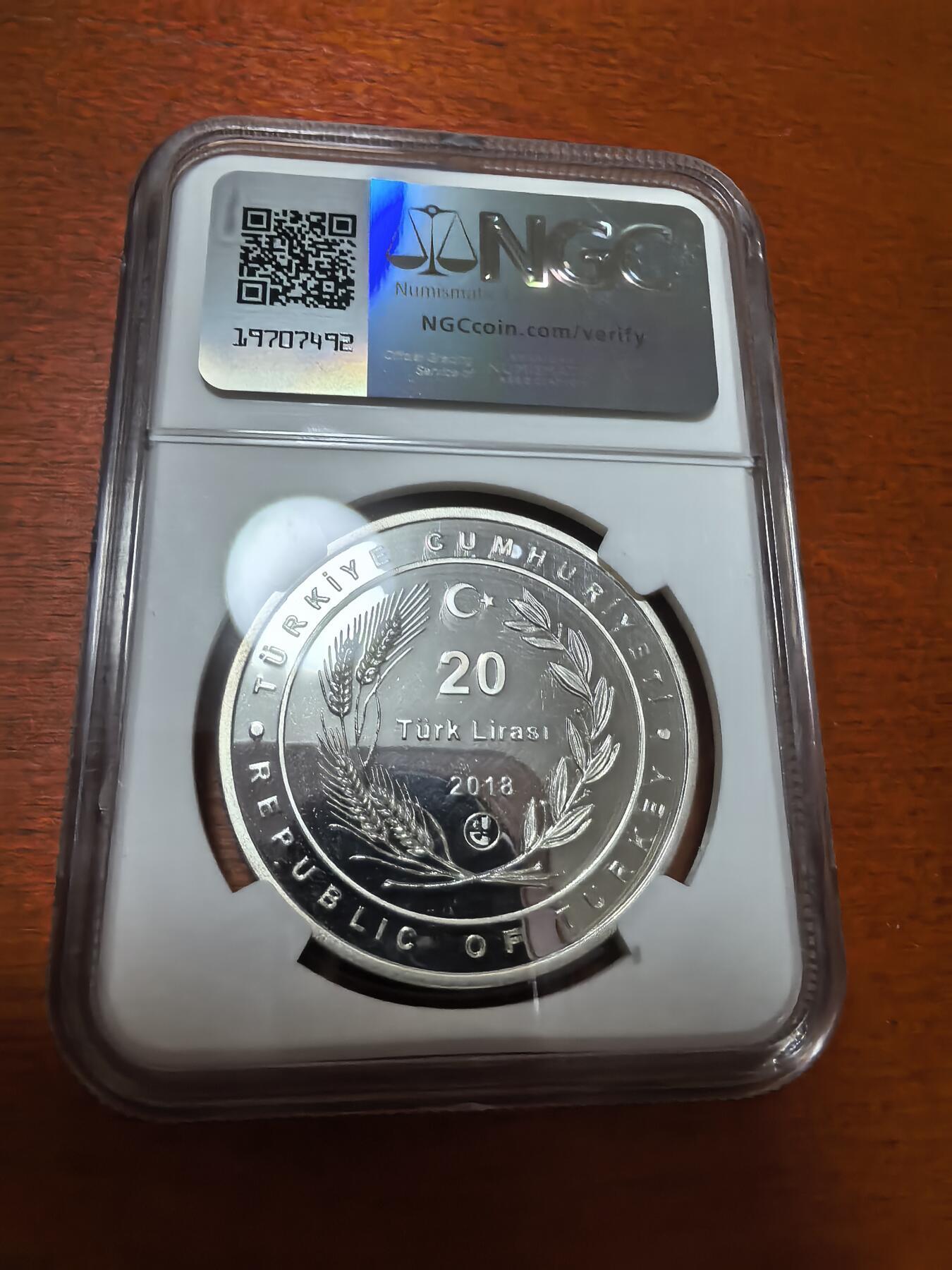长老汇蛇年精选第一百场拍卖 2018土耳其阿塞拜疆成立百周年20里拉精制银币，NGC PF67UC，冠军，3000枚