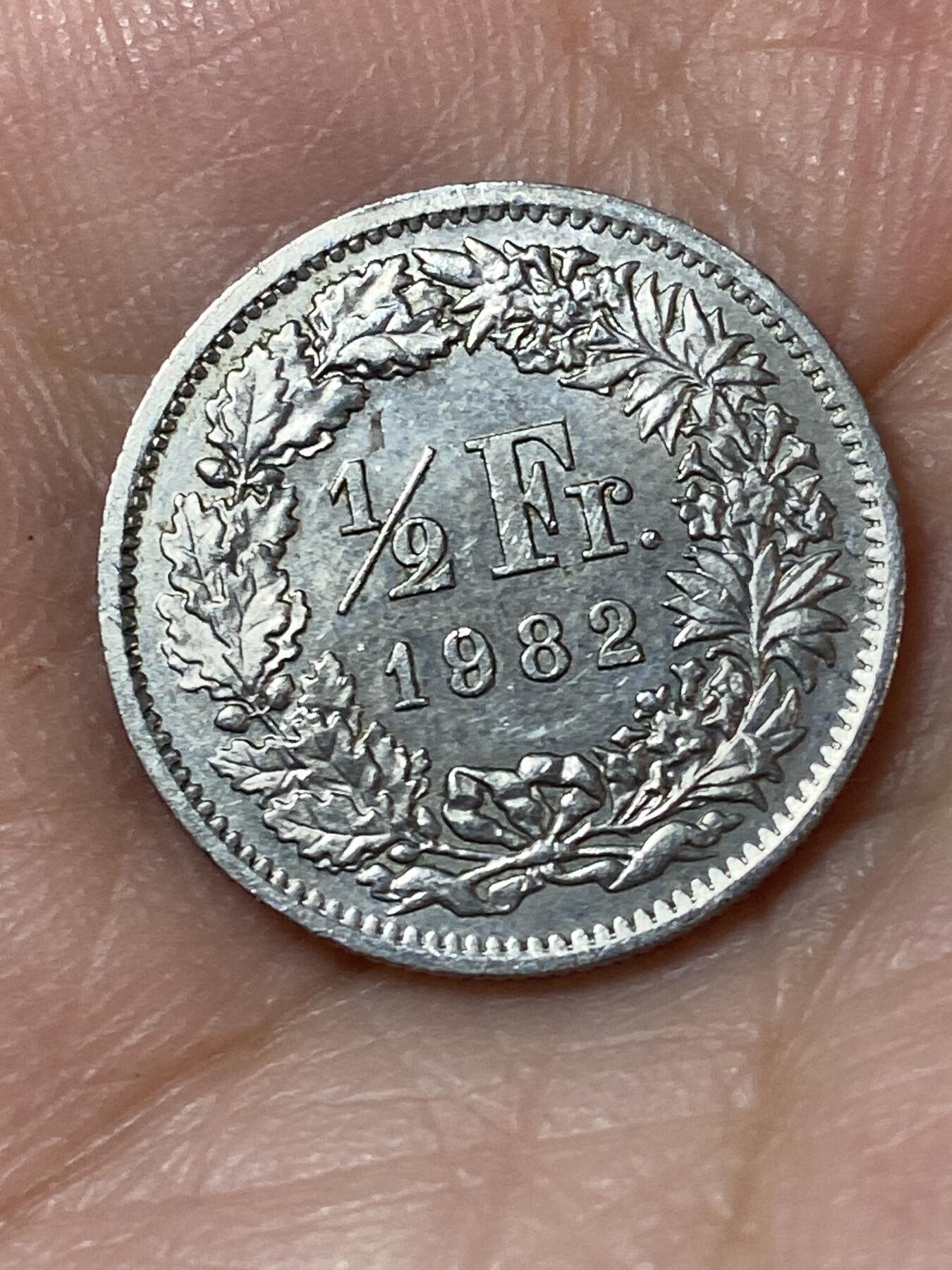 2026年第二十四场(总第一百九十三场）外国好品散币场(免佣金) 瑞士🇨🇭1982单年份1/2法郎(第四版，Medal–章型币)