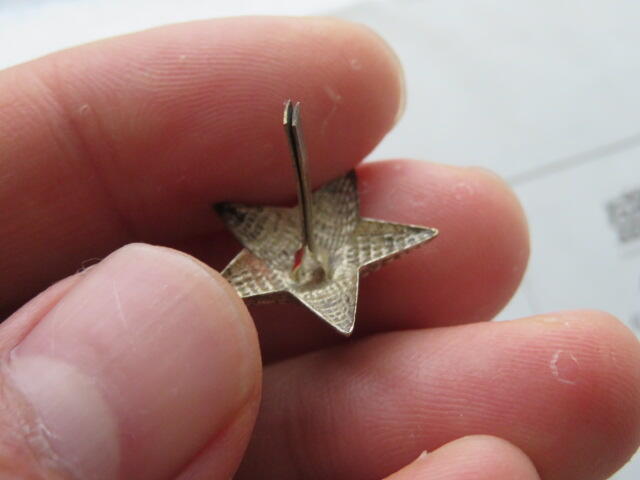 库存未使用品55校官铜质肩章星星20mm2个一组