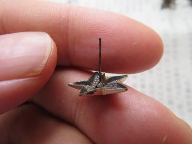 镀银美品55领章铜星星11个一组（一个单腿，4个各有一腿有伤）