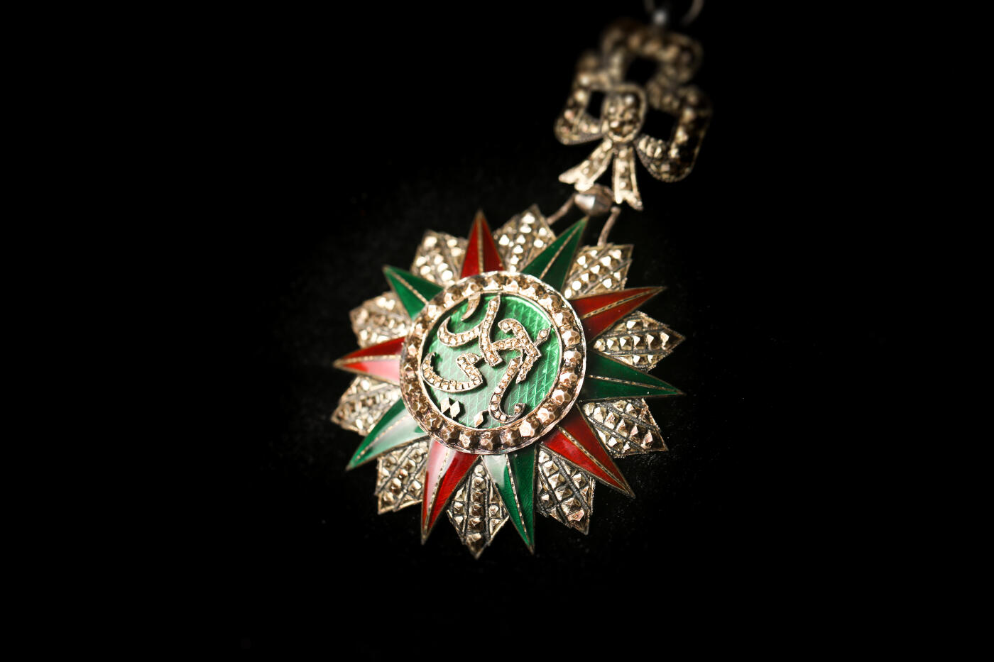 欢庆春节！戎马世界章牌大赏第111期春节大拍 法属突尼斯指挥官级突尼斯光荣勋章  亚瑟贝特朗厂造  1929-1942版，银制