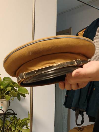 （450件拍品！制服徽章盛宴）罗岚⭐爱藏⭐年前甄选大拍场-店主清仓处理-分享拍场额外现金红包（实体经营） - su-M55式空尉大檐帽 约一号59头围（同时期影视道具 采用同样棉布面料 帽瓦等版型不错可出造型用）